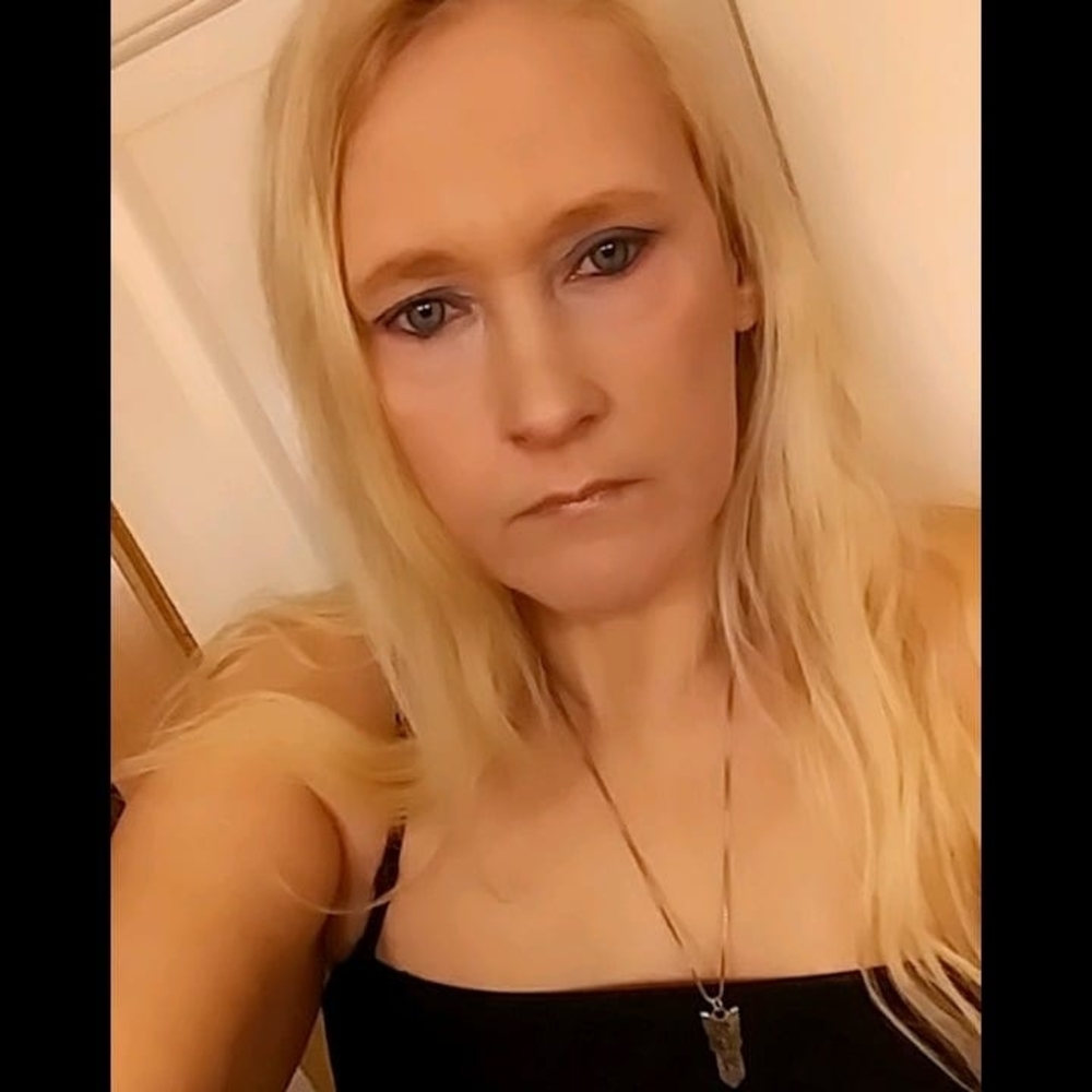 Meet your Posher, Knea